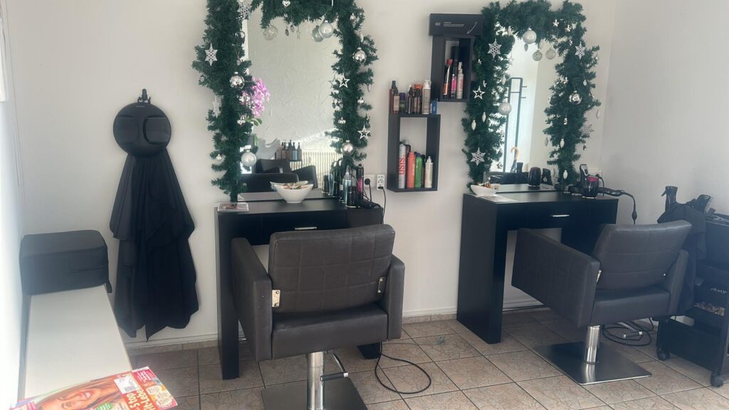 Salon Erika Ergebnis
